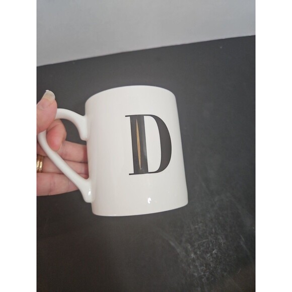 Threshold Initial ‘D’ Coffee Mug Black On White Gold Accent Black Rim Excellent - Picture 8 of 8